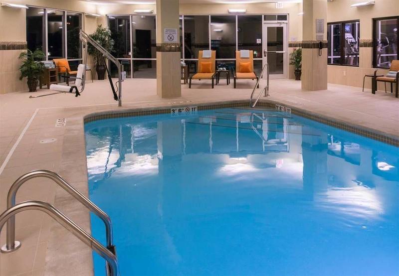 Отель Courtyard By Marriott Хот-Спрингс Экстерьер фото